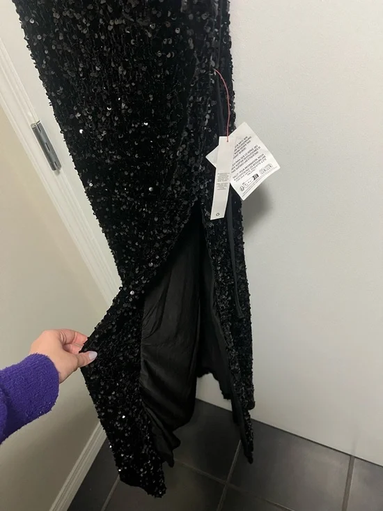 ASOS Design Sequin Gown - Picture 7 of 8